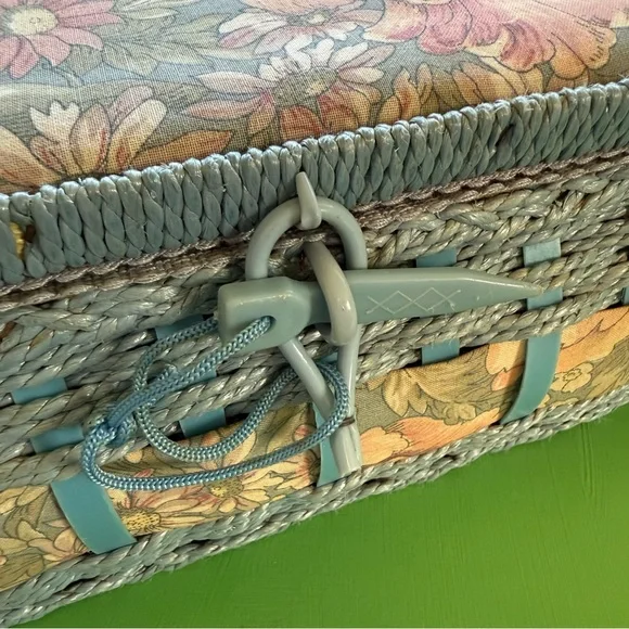 Vintage sewing kit - empty - Picture 4 of 4